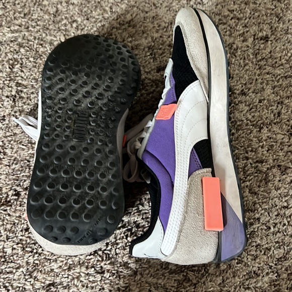 Puma shoes size 9 - Picture 4 of 5